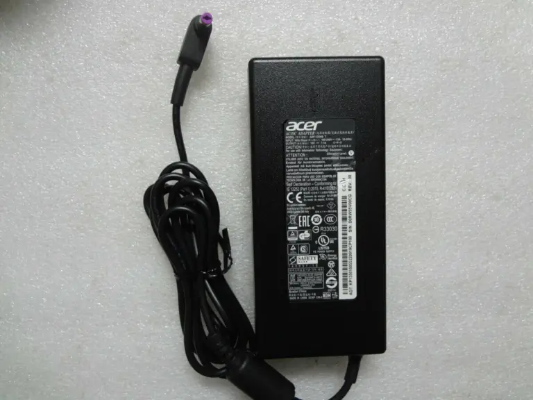 Acer 135W Adapter